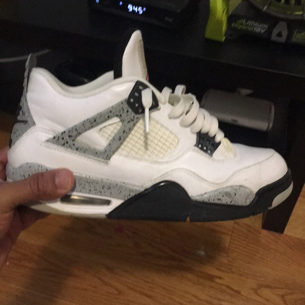 Retro 4 cements